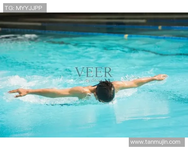 蝶泳常见错误解析与纠正方法技巧帮助提升游泳表现